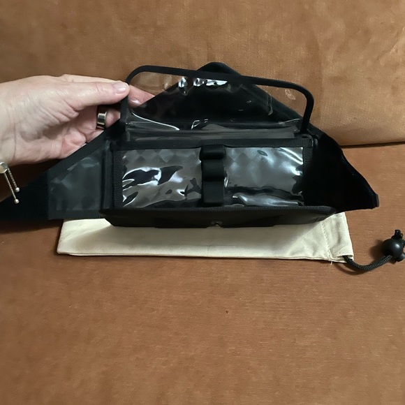 SOLD—Sonia G Brush Envelope - Picture 4 of 5